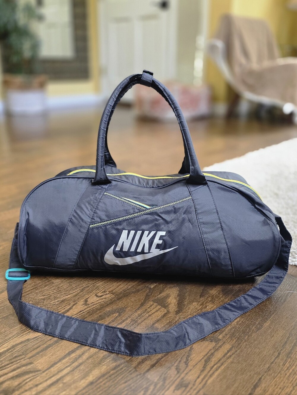Rare Y2K Nike Duffel Bag Mini Boston Style Shoulder Bag